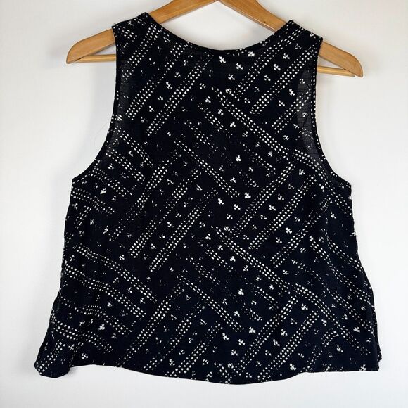Free People Blouse Small Black White Sleeveless Geometric Cutout Keyhole Front - Picture 2 of 10